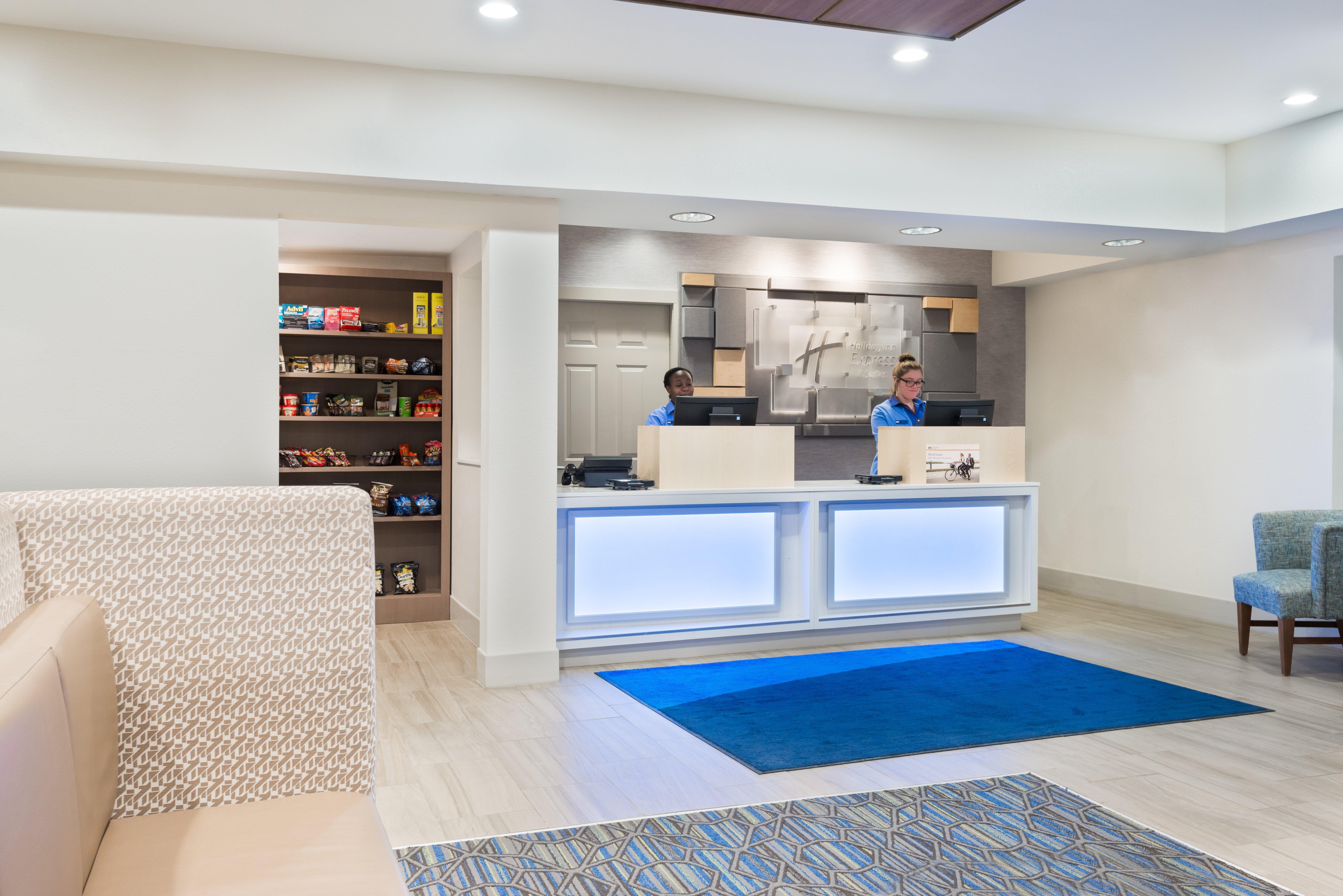 Holiday Inn Express & Suites - Columbus Airport East By Ihg Екстер'єр фото