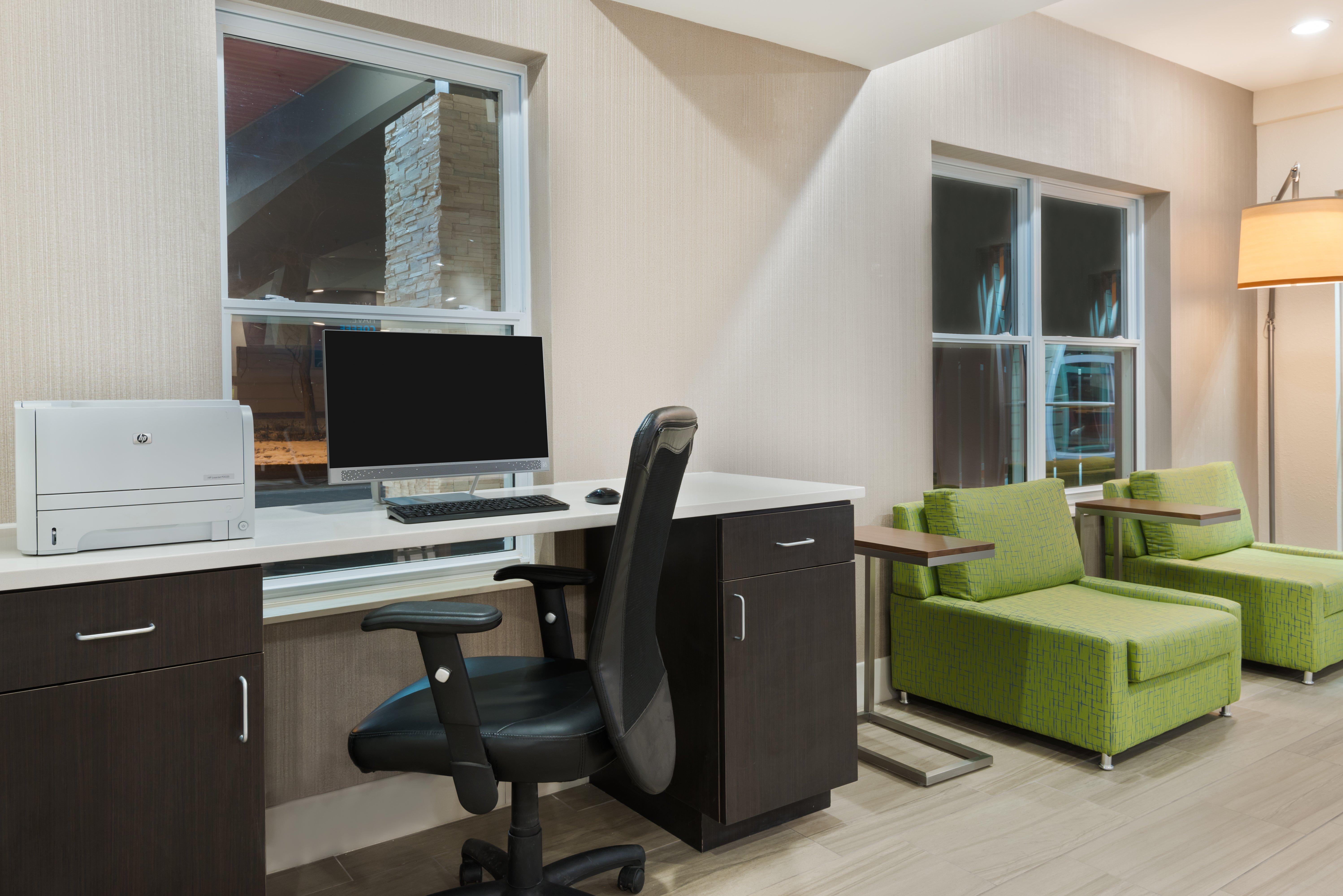 Holiday Inn Express & Suites - Columbus Airport East By Ihg Екстер'єр фото