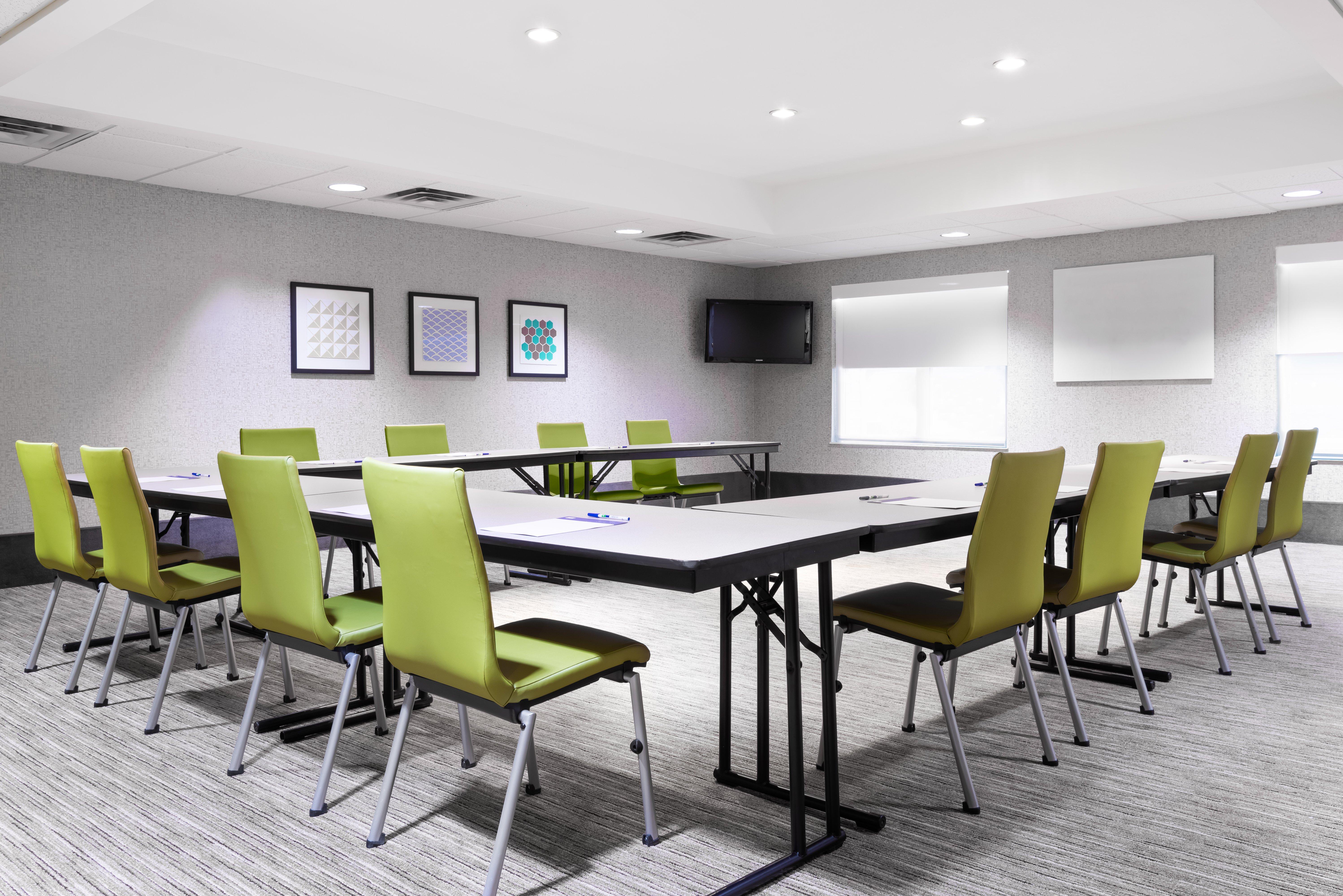 Holiday Inn Express & Suites - Columbus Airport East By Ihg Екстер'єр фото
