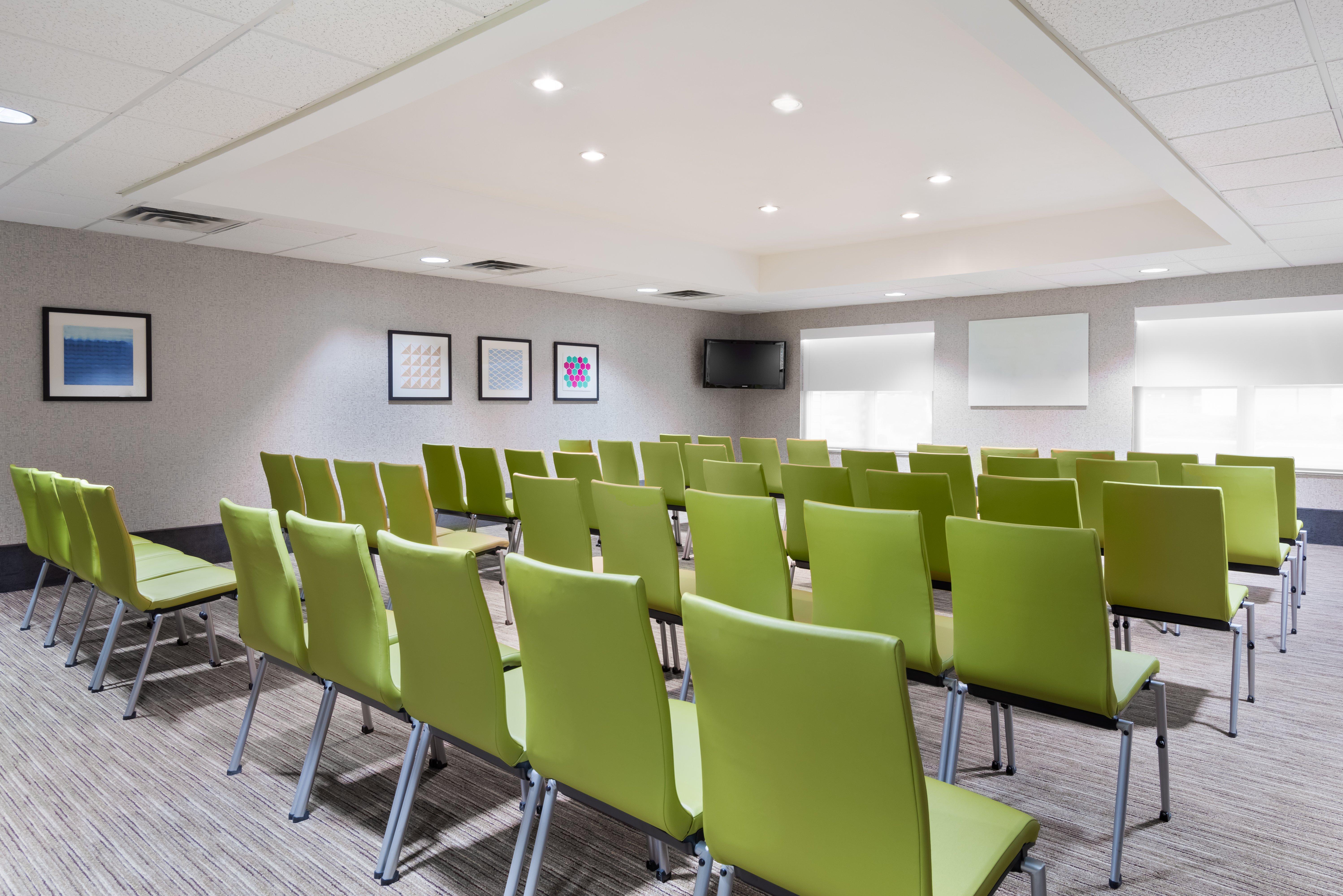 Holiday Inn Express & Suites - Columbus Airport East By Ihg Екстер'єр фото
