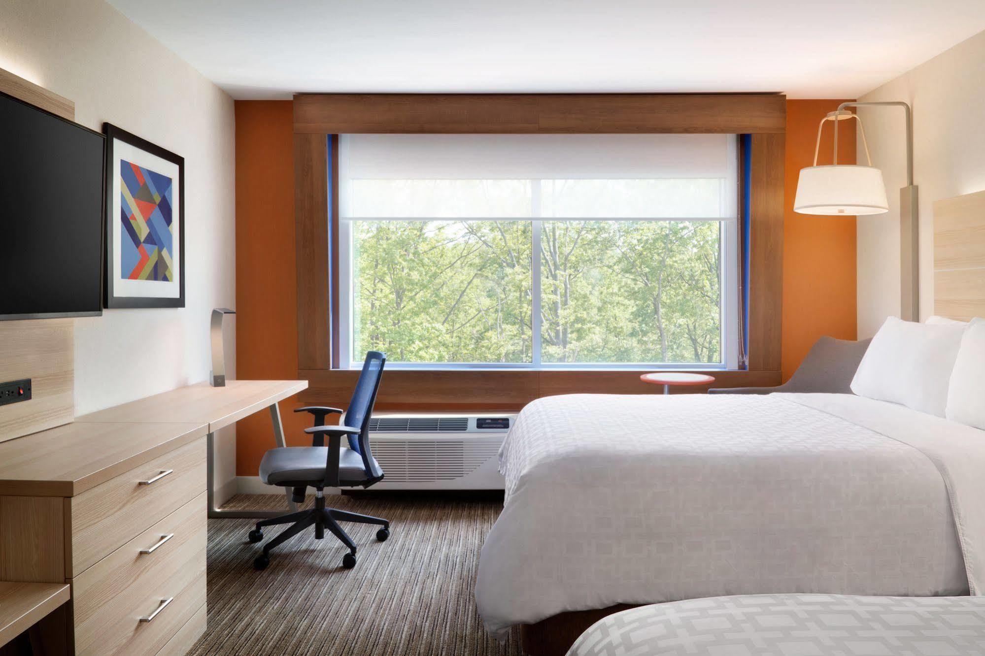 Holiday Inn Express & Suites - Columbus Airport East By Ihg Екстер'єр фото